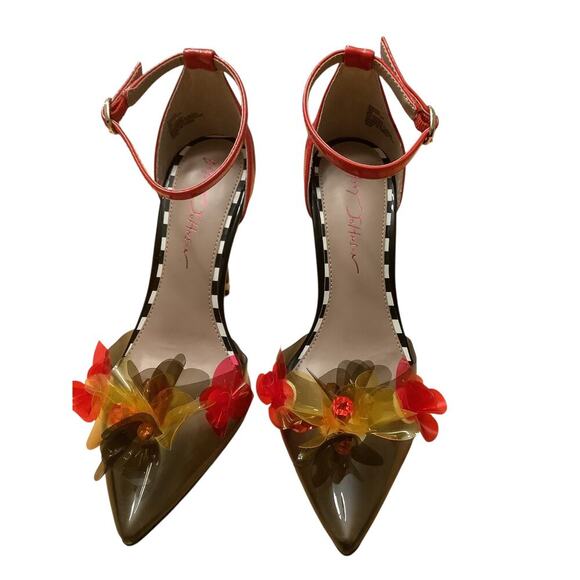 BETSEY JOHNSON “SAVVIE” STATEMENT MAKING FLORAL ACCENT PUUMPS NWOB 7 - Picture 2 of 10